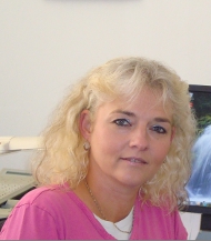 Diana Ambroselli, Sekretärin