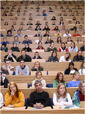 Studenten im Hörsaal (Bitte nicht mehr verwenden) ©Bildpool der Viadrina