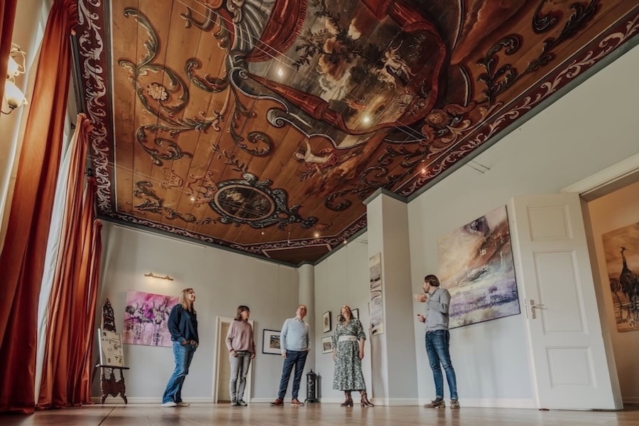 Der-Barocksaal-im-Romantik-Hotel-Gutshaus-Ludorf_02