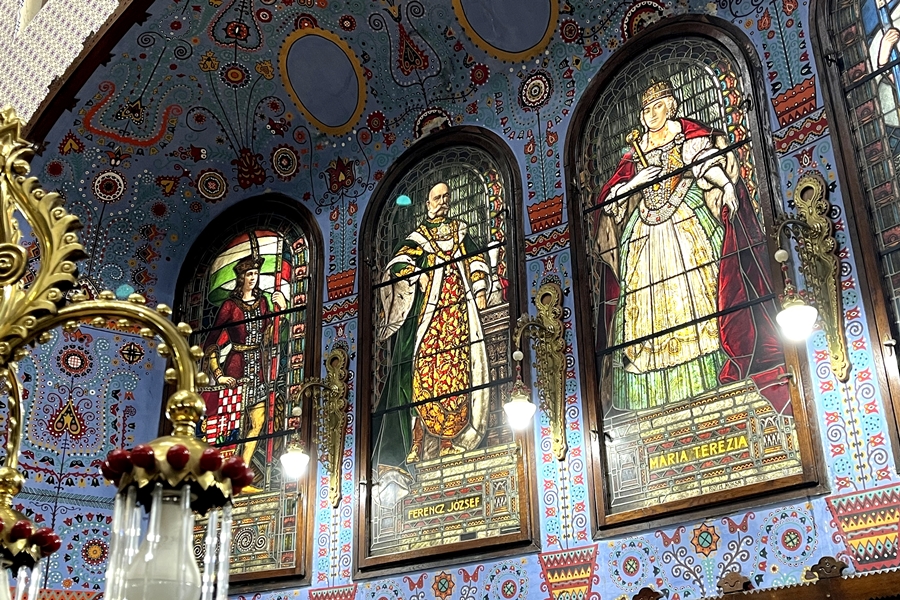 Subotica City Hall (stained glass windows in the assembly hall)