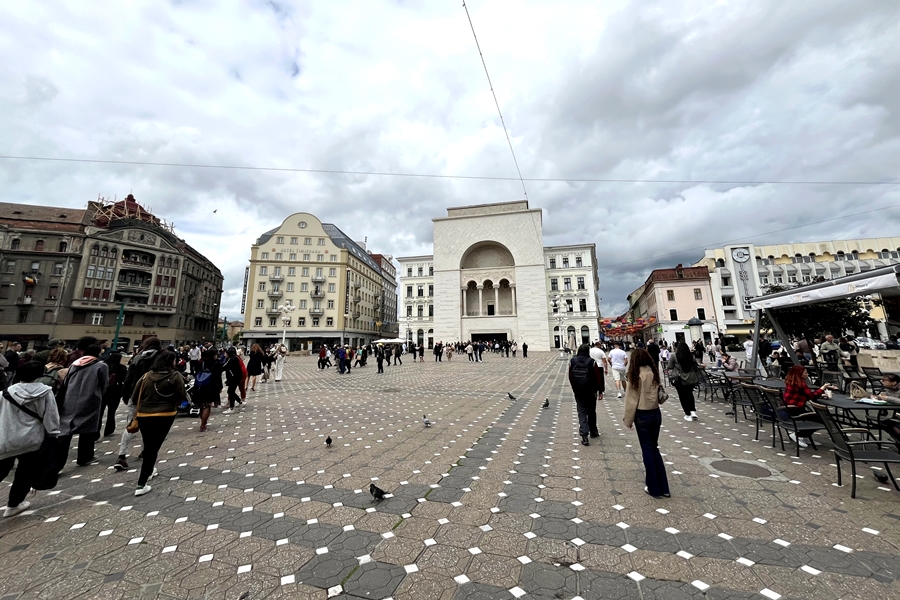 Romanian National Opera - Victory Square, Timișoara