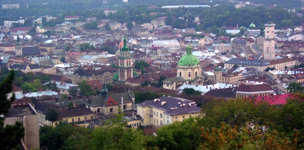 Lwiw-panorama_WikiCommons_StanislawKosiedowski ©Stanislaw Kosiedowski/WikiCommons