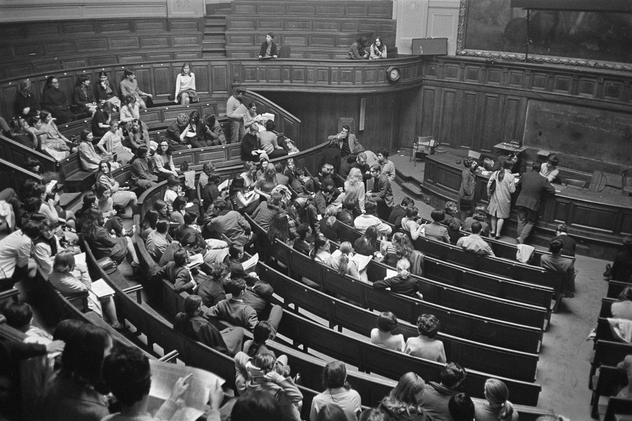 Frankrijk._Sorbonne_bezet_door_studenten,_Bestanddeelnr_921-3972
